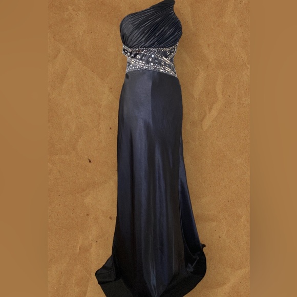 Beautiful black flowing satin one shoulder dress with silver/gold embellishments - Picture 2 of 3
